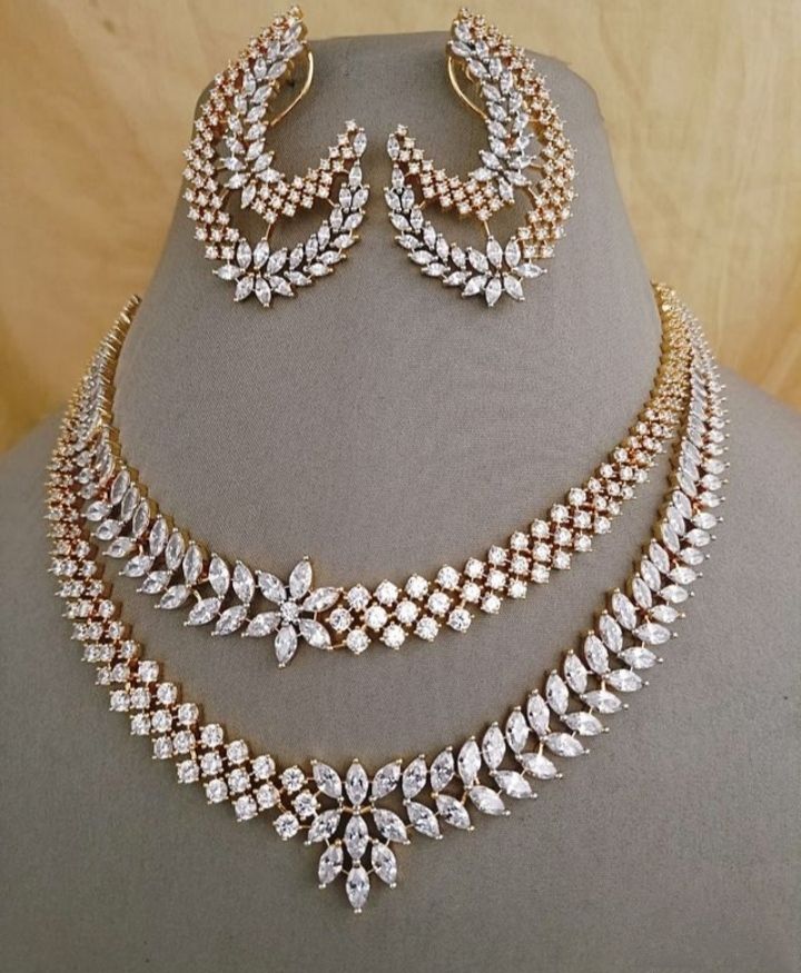 AD Noor (Diamond Glow) Necklace Set